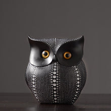 Load image into Gallery viewer, Owls Figurines